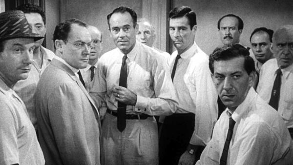 12 angry men single location film